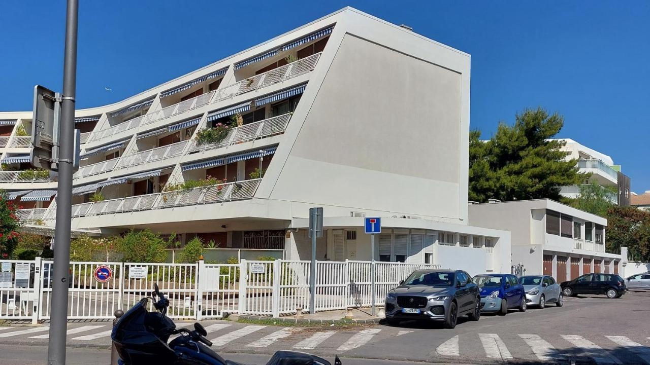 Studio A 2 Pas De La Plage Marseille Exterior photo